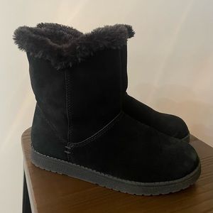 Black furry boots, worn once .